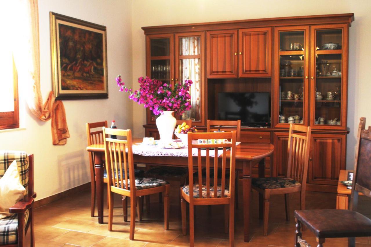 Casa Andreana Bed & Breakfast Uri Eksteriør bilde